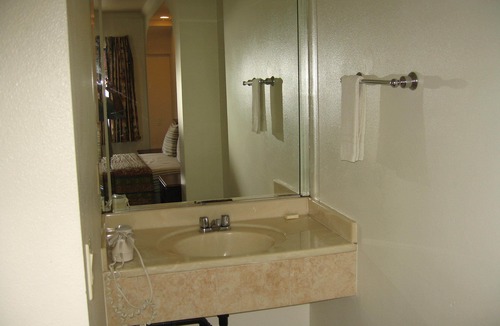 Eastside Hotel | Royal Inn Motel Long Beach