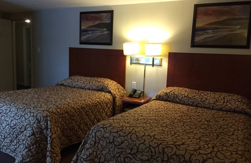 Watertown Hotel | Royal Inn Motel