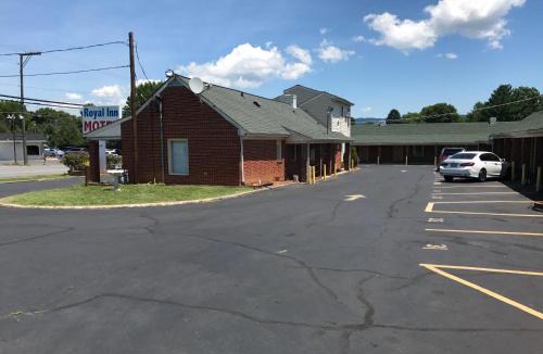 Waynesboro Hotel | Royal Inn Motel
