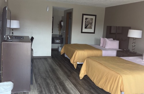 Mountain Grove Hotel | Royal Inn & Suites