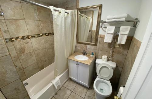 Claremont Hotel | Royal Inn