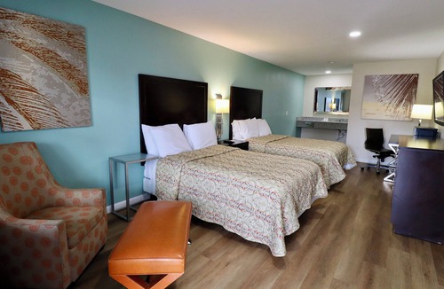 Cochran Hotel | Royal Inn