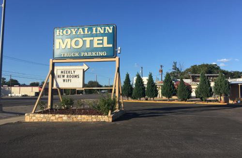 Early Hotel | Royal Inn