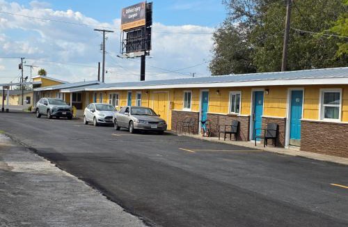 Kenedy Hotel | Royal Inn