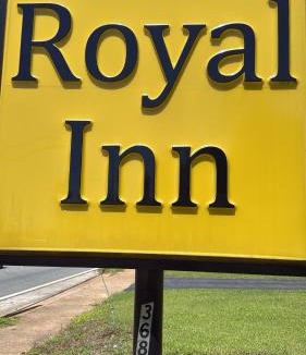 Quincy Hotel | Royal inn