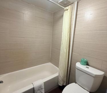 North Chesterfield Hotel | Royal Inn