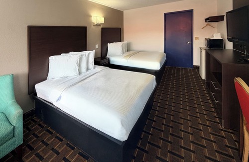North Chesterfield Hotel | Royal INN