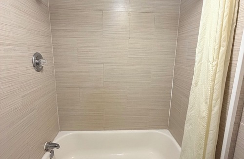 North Chesterfield Hotel | Royal INN