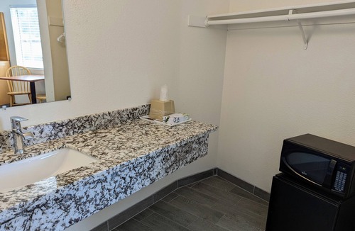 South San Francisco Hotel | Royal Inn