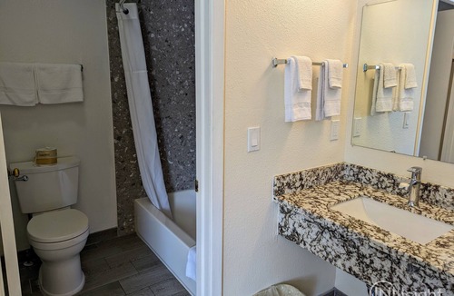 South San Francisco Hotel | Royal Inn