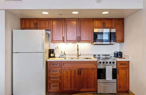 Kahana Apartment | Royal Kahana 1004