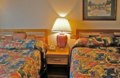 La Grande Hotel | Royal Motor Inn