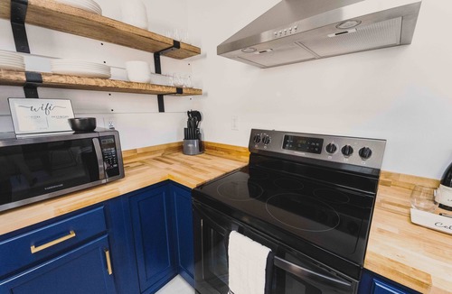 Royal Oak House | Royal Oak - Cheerful Centrally located 5 bedroom