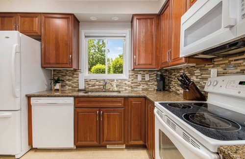 Royal Oak House | Royal Oak Oasis