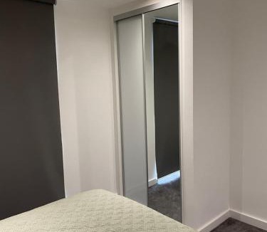 Newham Apartment | Royal One Bed Apartment