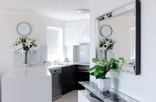 Biggera Waters Apartment | Royal Pacific Resort