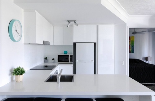 Biggera Waters Apartment | Royal Pacific Resort