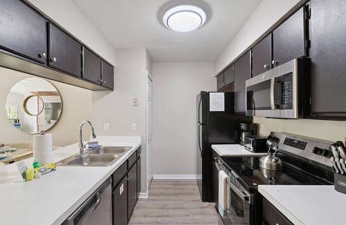 Florida Central Atlantic Coast Condo | Royal Palm/Beautiful condo close to Disney/Communal pool and Spa/Themed Bedrooms