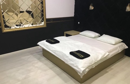 Saratov House | Royal Plaza