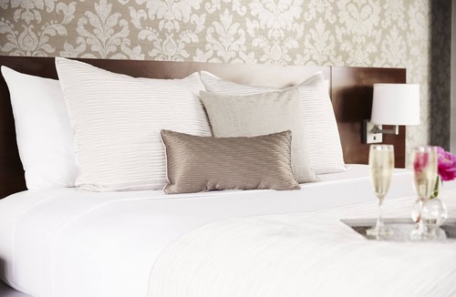 Northwest Yonkers Hotel | Royal Regency Hotel