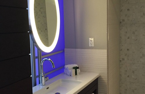 Northwest Yonkers Hotel | Royal Regency Hotel