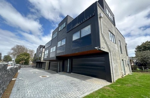 Royal Oak Apartment | Royal Residency - 1BR Apartment