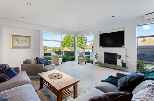 Massey House | Royal Ridge with seaview, deck and parking