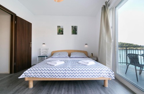 Stomorska Apartment | ROYAL RINA APARTMANI
