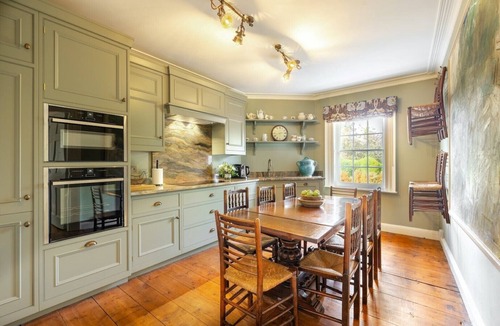 Itchen Abbas House | Royal Rumble