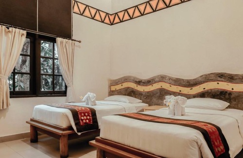 Cisarua Resort | Royal Safari Garden Resort and Convention