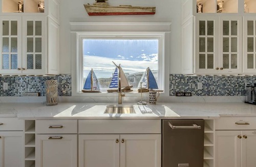 Sandbridge House | Royal Shell North | Oceanfront | Private Pool and Hot Tub