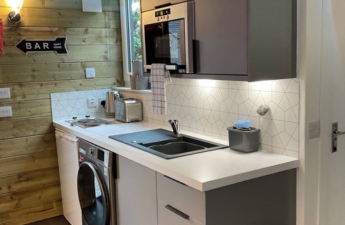 Kincardine O'Neil Cabin | Royal Snug & WEE Snug