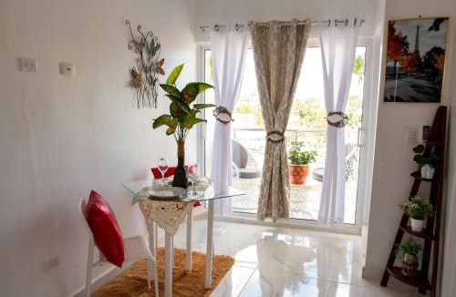 Los Maestros Apartment | Royal Terrace V (Duque)