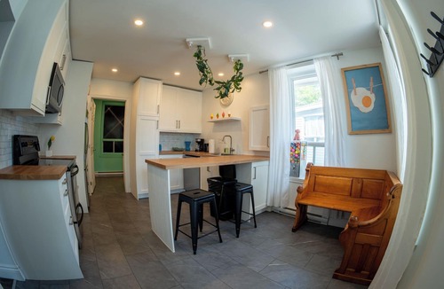 Quartier 5-4 Apartment | Royal Urbain - La Galerie | Pet friendly | Parking