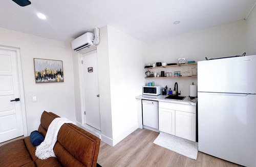 Oakland Park House | Royal Villa @ Blue Lizard – Adults ONLY