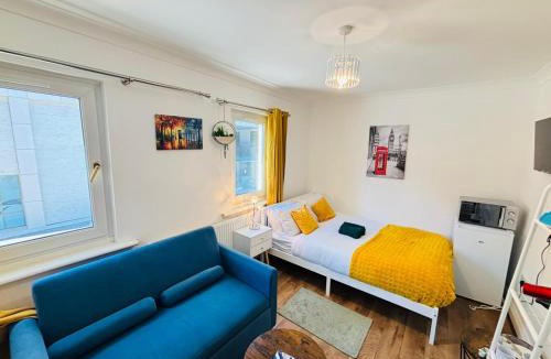 Docklands House | Royal Wharf Inn