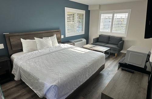 Whittier Hotel | Royale Inn Motel