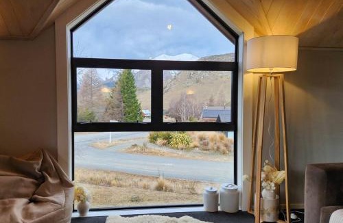 Castle Hill Ski Chalet | Royale on Cheese