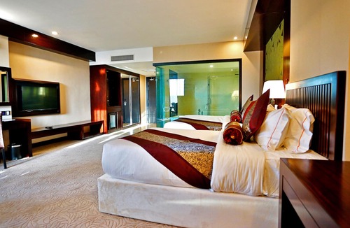 Kampung Permatang Bogak Hotel | Royale Signature Hotel