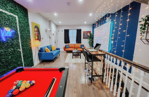Center City Apartment | Royaleux/4 King Beds/Sleep 16/Pool Table