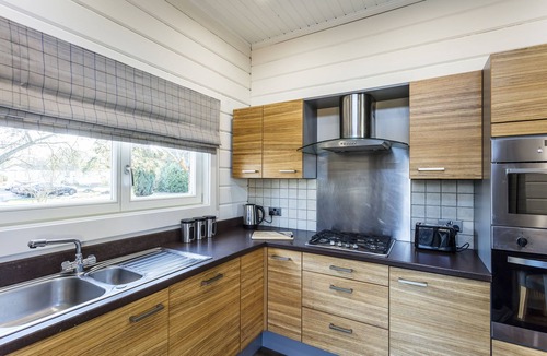 Harlow Cabin | Roydon Marina Village