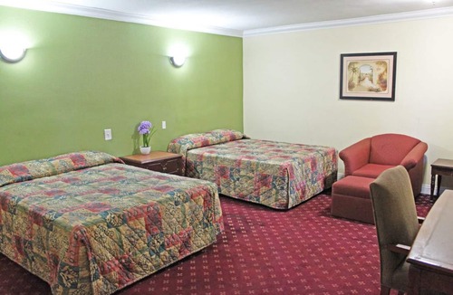Pomona Hotel | Royla Motel