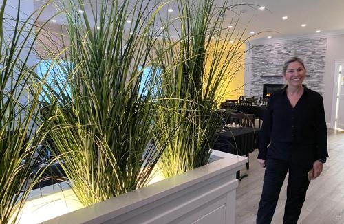 King's Point Hotel | Roy’s