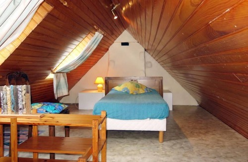 Tredrez-Locquemeau House | Roz Amor by Interhome