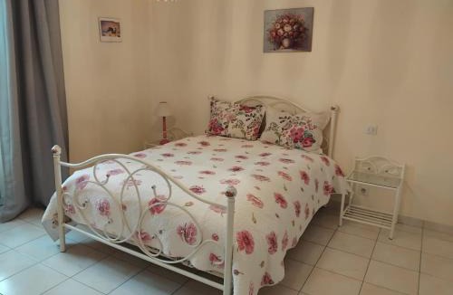 Chateauneuf-du-Faou Apartment | Roz Aon