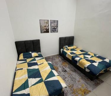 Jasin House | Roza Homestay