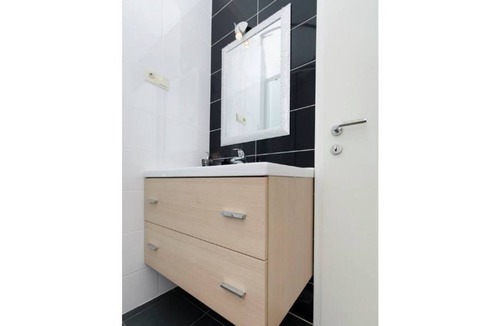 Drasnice House | Rozy's A4+3 Maisonette Apartment