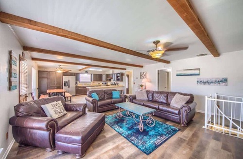 New Braunfels House | RR 1300 Hondo's River Haus
