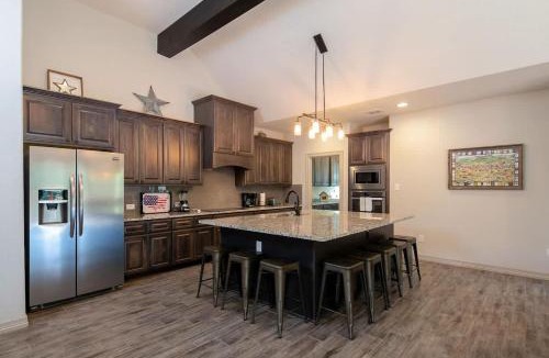 New Braunfels House | RR 7252B Lazy Southern Getaway