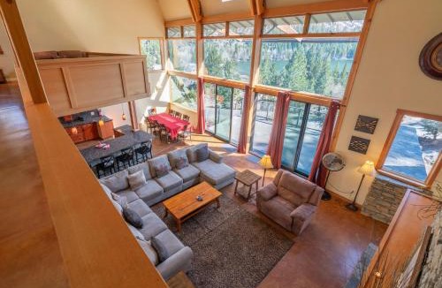 June Lake House | Rr-carson view1 Strap18-005